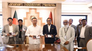 স্মারক ডাকটিকিট উন্মোচন করলেন প্রধানমন্ত্রী