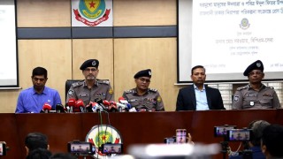 ঘরমুখো মানুষের যাত্রা নির্বিঘ্ন করার নিশ্চয়তা দিলেন ডিএমপি’র ভারপ্রাপ্ত কমিশনার