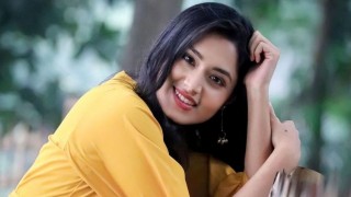 অভিনয়ের স্বীকৃতি নিয়ে এবার ফারিণের ভারত জয়