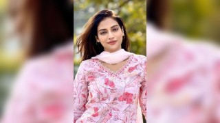 তোপের মুখে ‘এমপি’ নুসরাত!